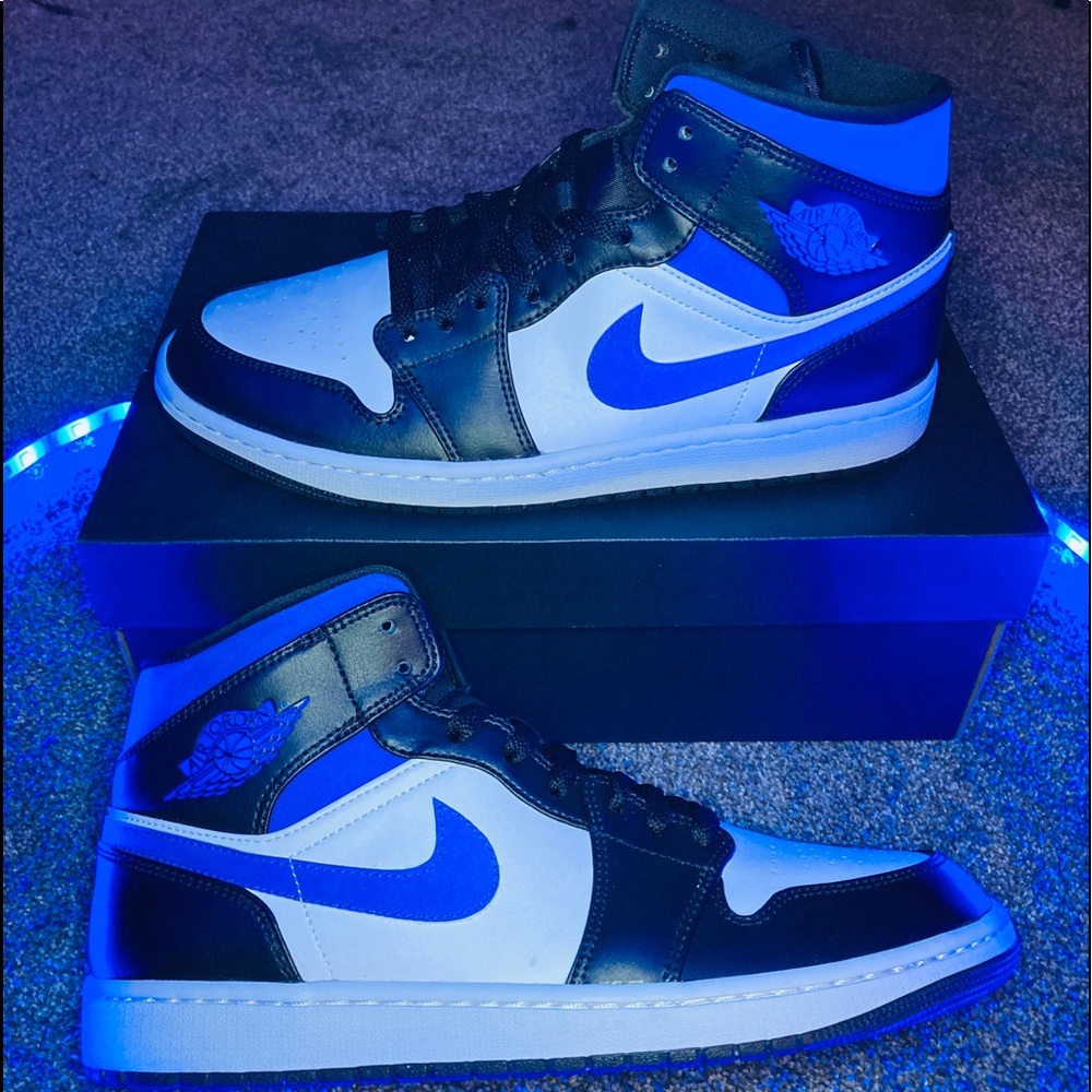 Air Jordan 1 Mid